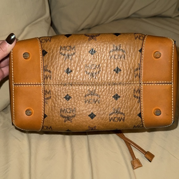 MCM Soft Berlin Drawstring Bag - Picture 6 of 6